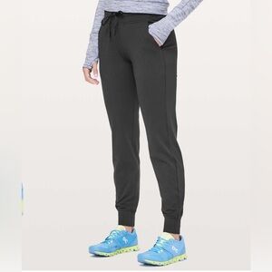 Lululemon Ready To Rulu Pant *Updated 29"
Black